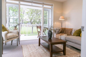 Parkside Heritage Retreat 3-Bedroom Terrace Charm